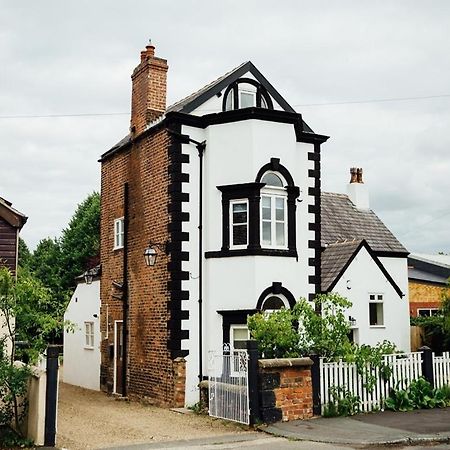 Langs Hall Leyland Εξωτερικό φωτογραφία