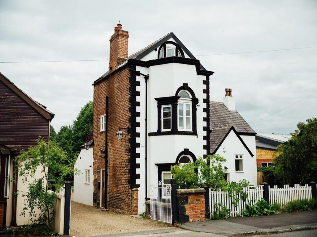 Langs Hall Leyland Εξωτερικό φωτογραφία